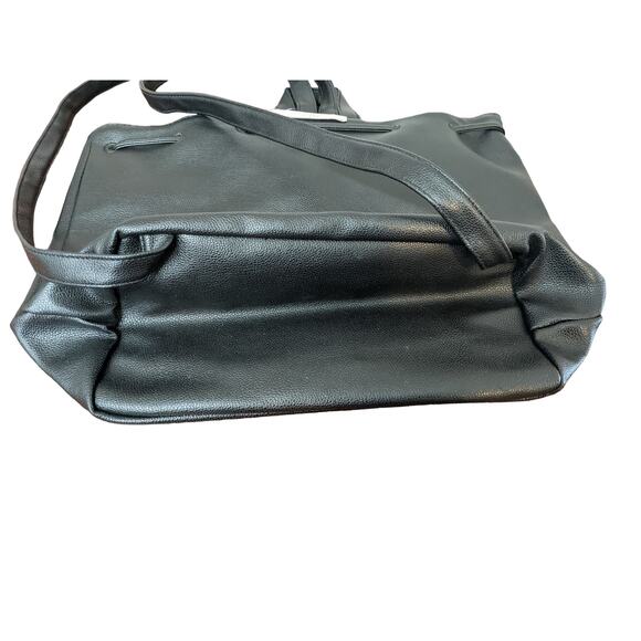 Victoria\'s Secret Backpack Black Drawstring Bucket Pebbled Faux Leather Snap New main image 10